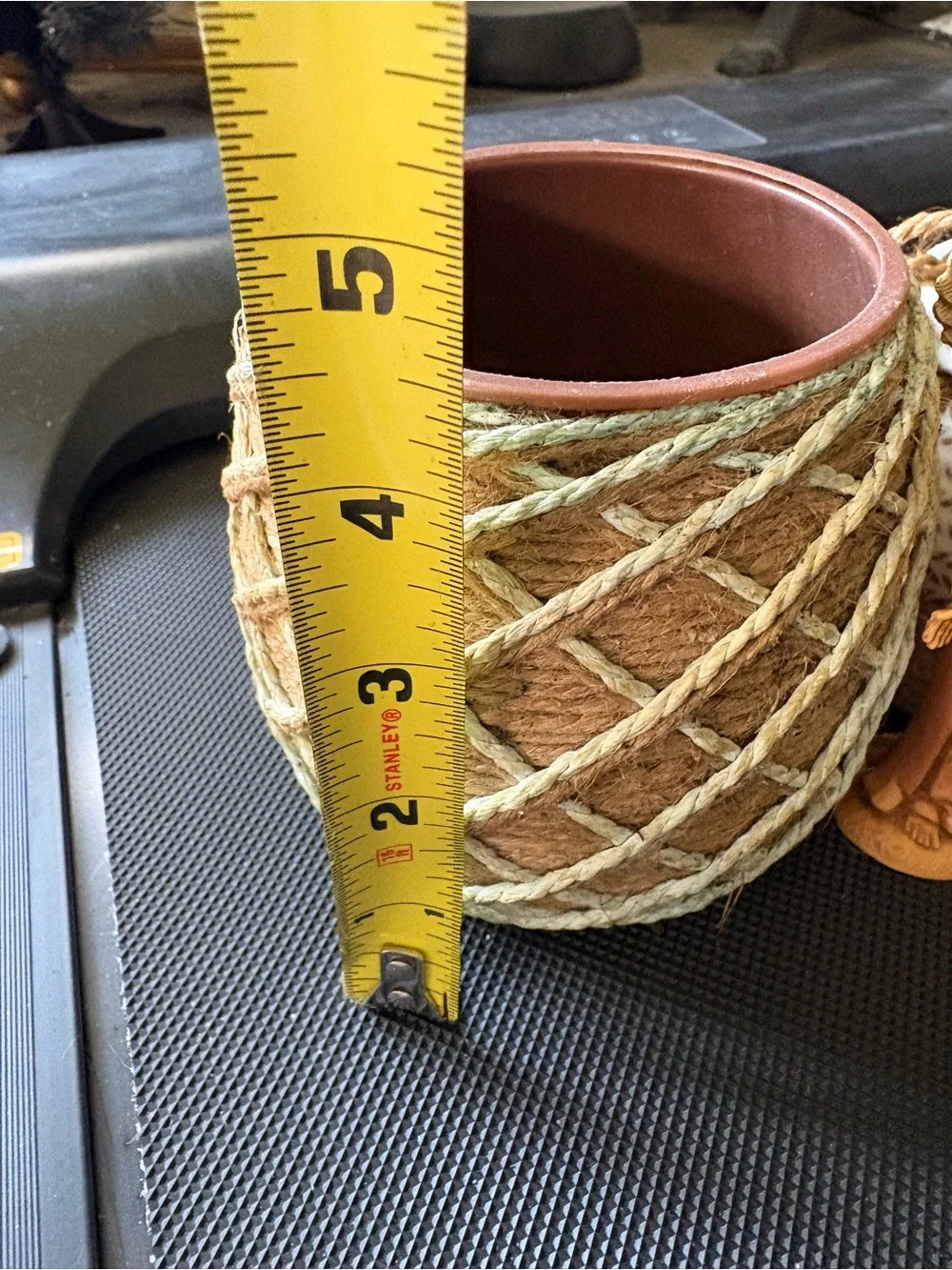 JUTE WRAPPED PLANTER POT